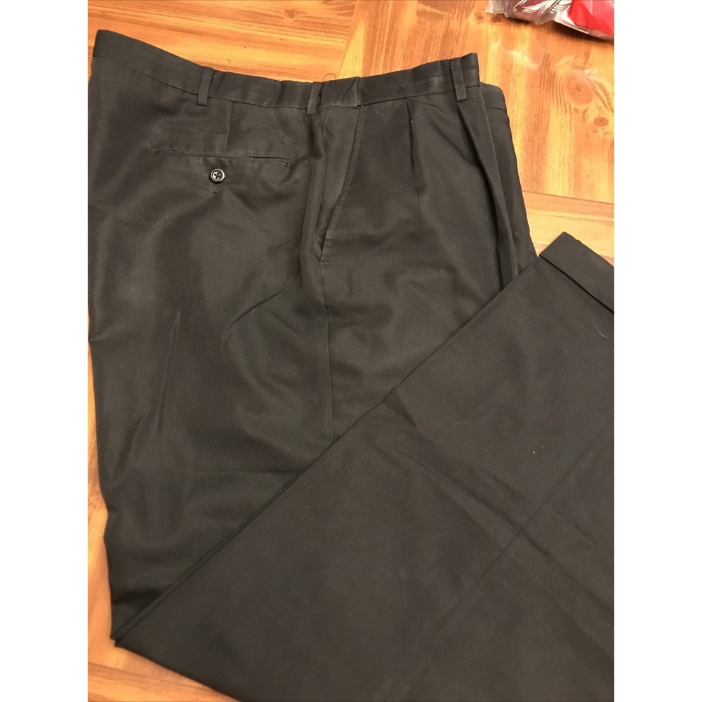 Haggar Black Dress Pants 38 X 31 Pleated Front Cuffed Bottom‎